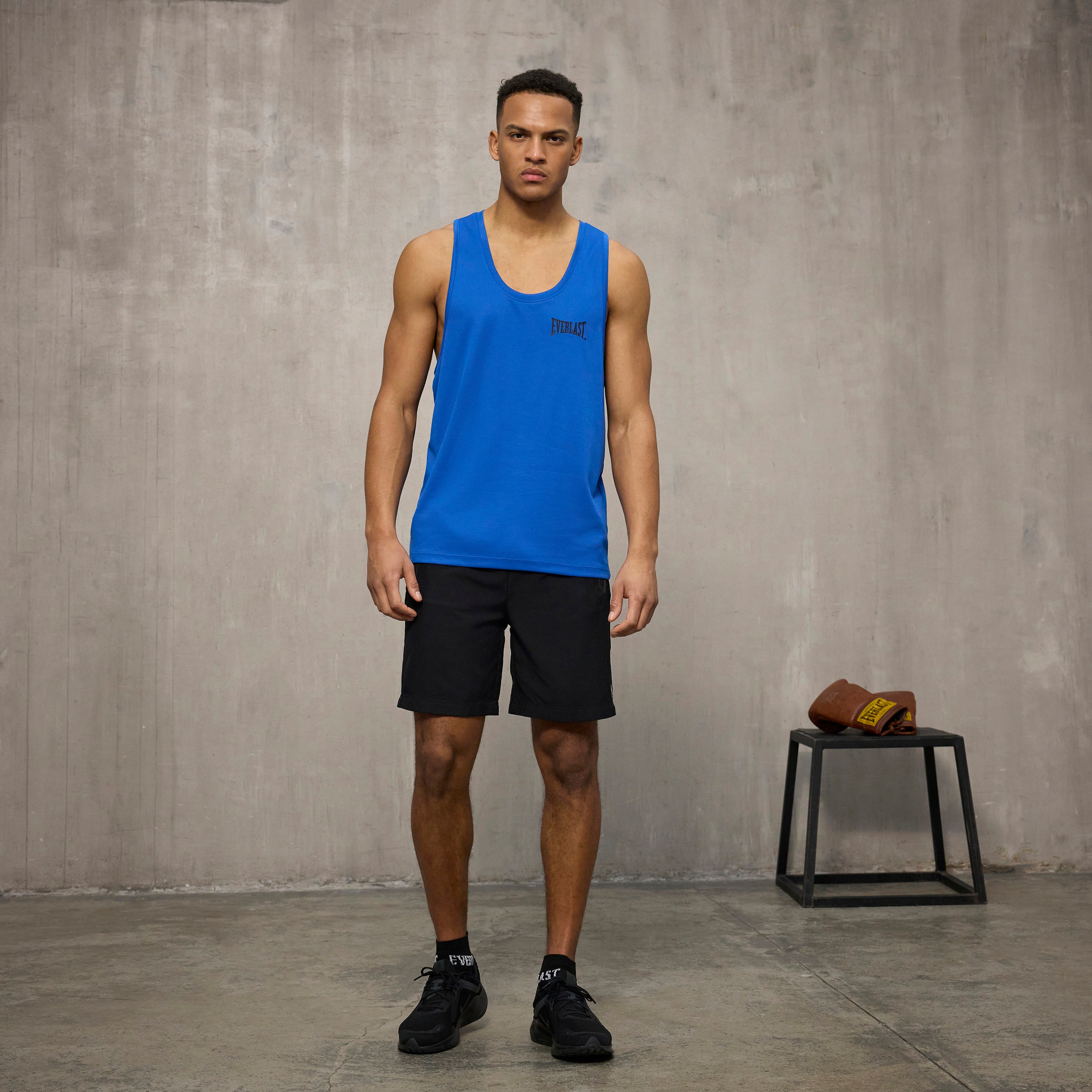 Everlast athletic wear store
