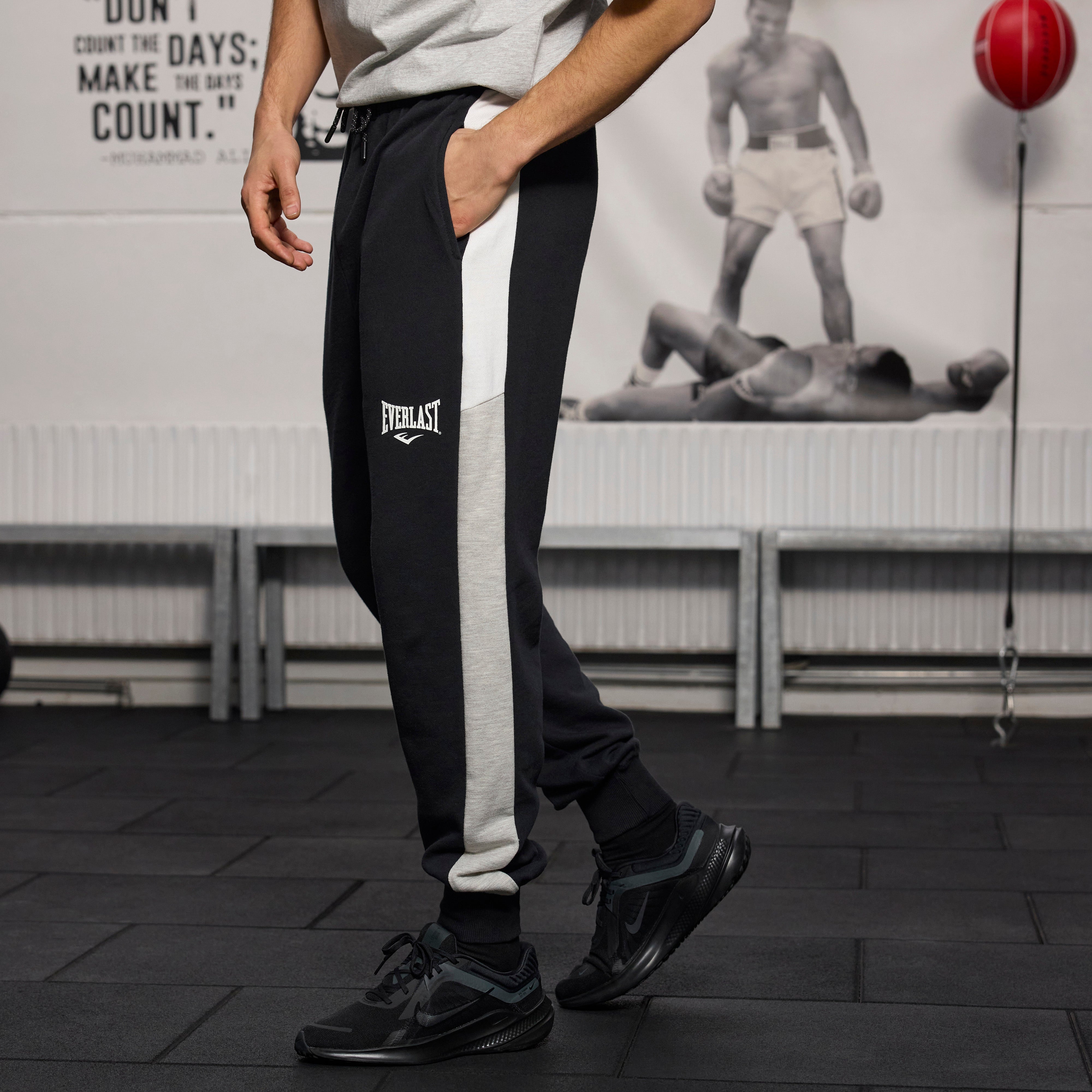Everlast while Contrast Final Cut Sweat Pants