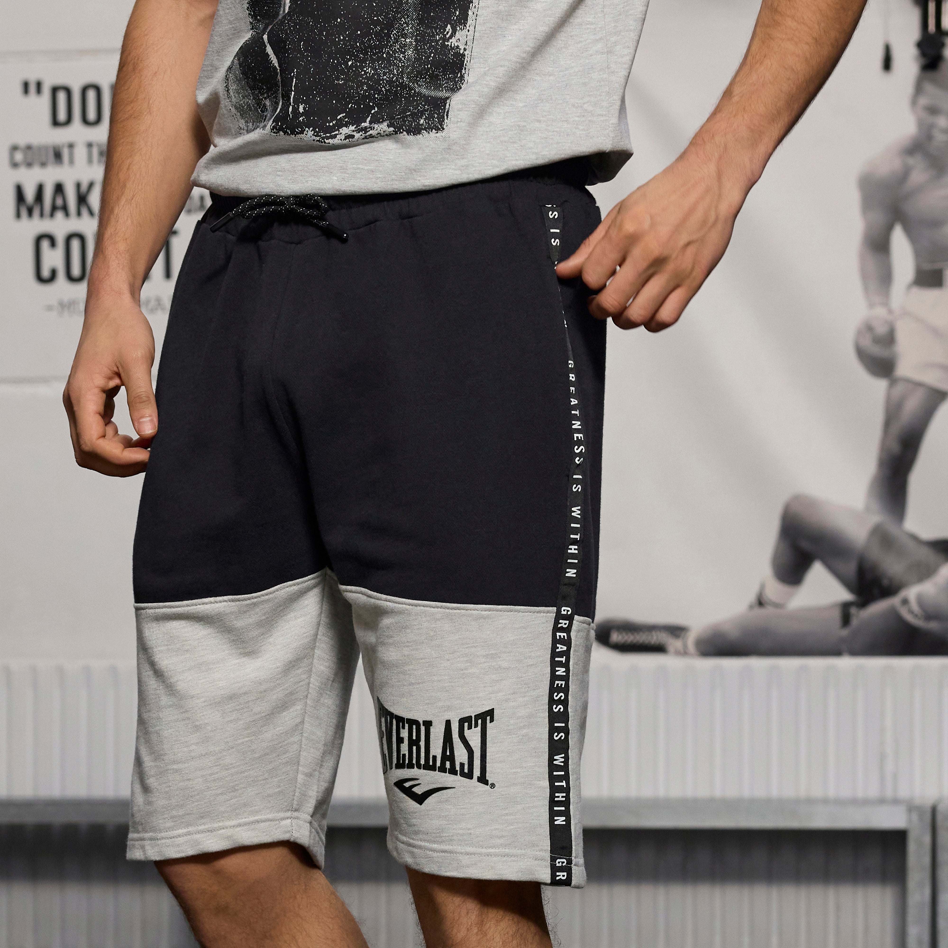 Everlast while Contrast Final Cut Sweat Shorts