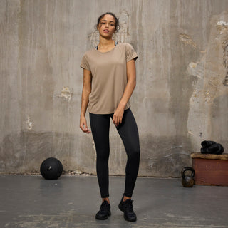 Everlast® EVERLAST Womens SS Premier Training Tee EVERDRI ™ T-shirt Sand